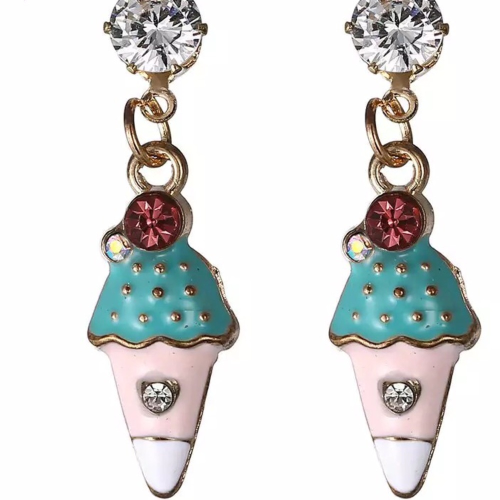 🔥 NEW ice cream cone earrings